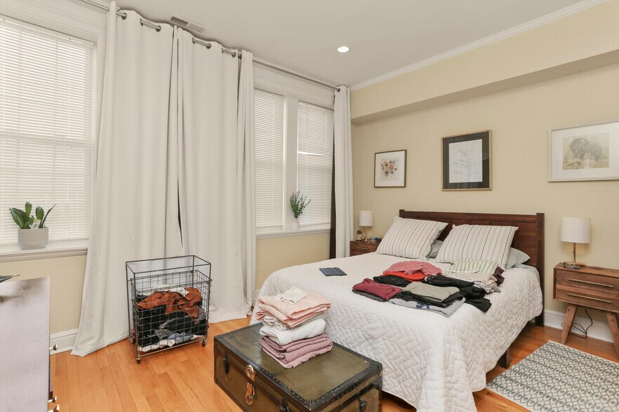 More Photos Of 345 Greenwich Ave, Greenwich Office For Sale