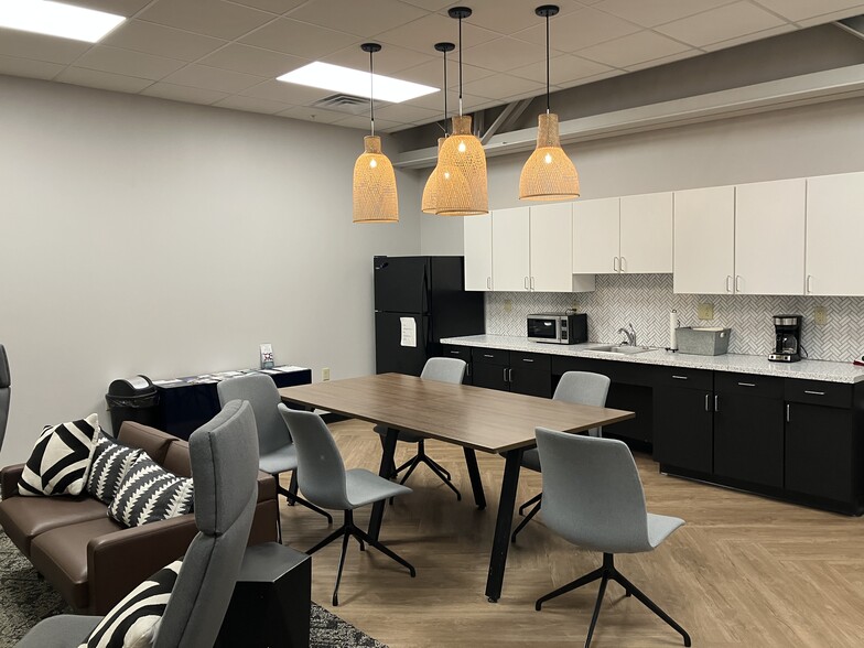 More Photos Of 1330 Win Hentschel Blvd, West Lafayette Office For Lease