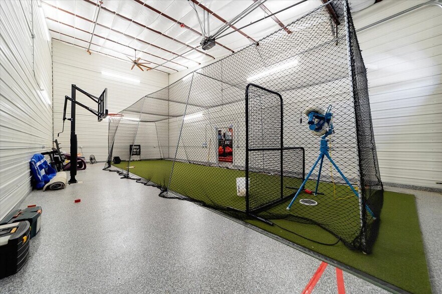 More Photos Of 1931 Liggett Rd, Castle Rock Self Storage For Sale