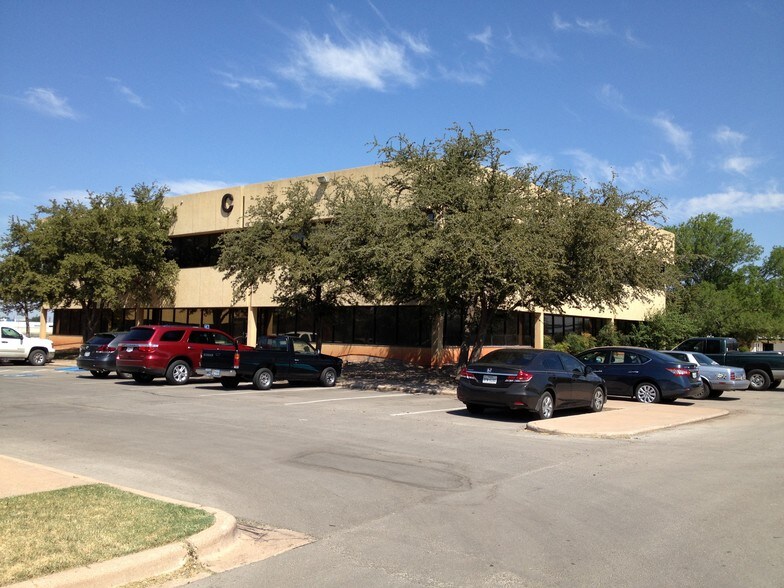 More Photos Of 209 S Danville Dr, Abilene Office For Lease