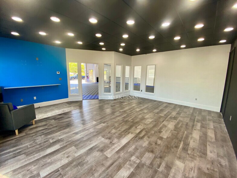 More Photos Of 102 Hilltop Dr, Pelham Medical For Lease