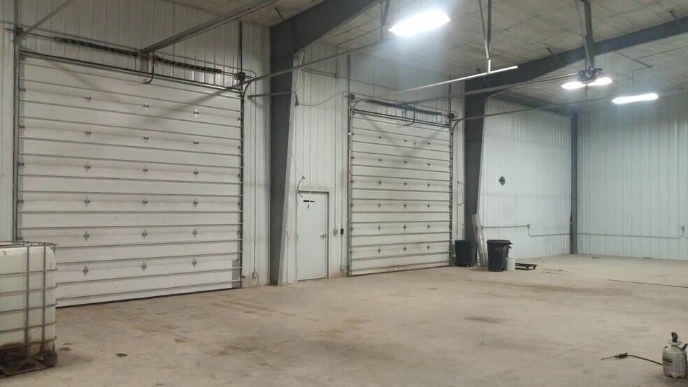 More Photos Of 5806 Baldwin Ln, Williston Warehouse For Sale