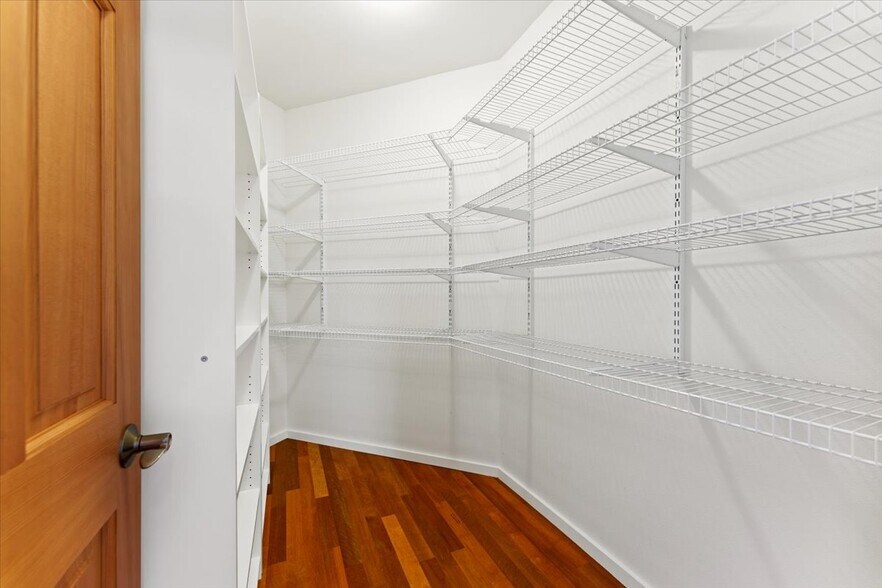 More Photos Of 829 2nd St, Mukilteo Office Residential For Sale