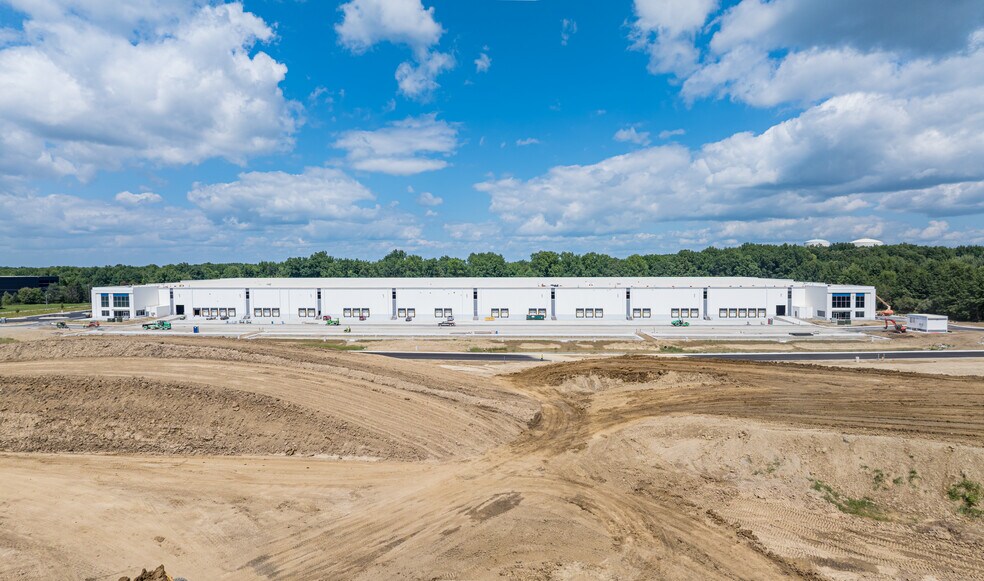 More Photos Of 7355 Taylor Rd SW, Reynoldsburg Warehouse For Sale