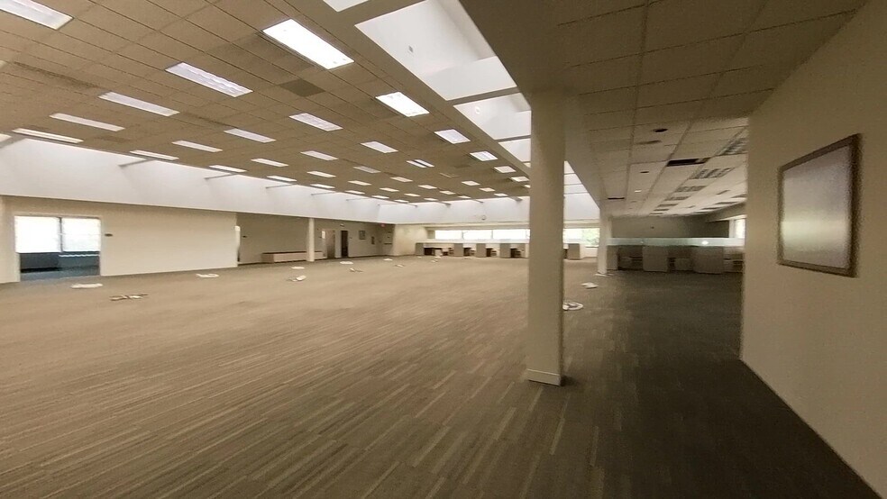 Primary Photo Of 2000 Bluffs Dr, Lawrence Office For Lease