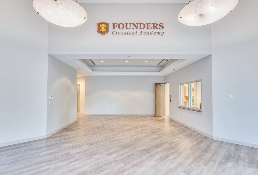 More Photos Of 9100 Hwy 290 E, Austin Research And Development For Sale