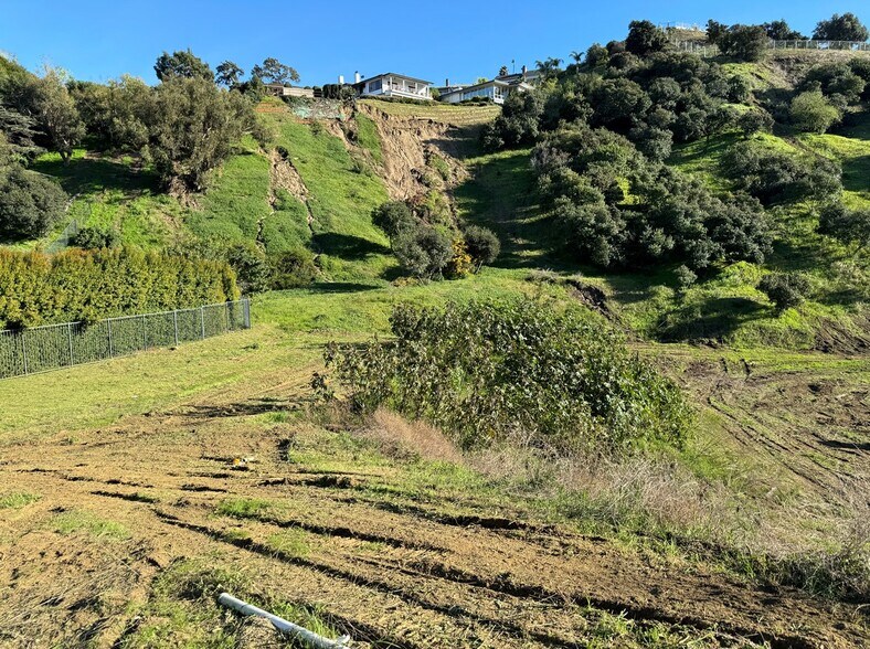 More Photos Of 3986 Cloverdale ave, Los Angeles Land For Sale