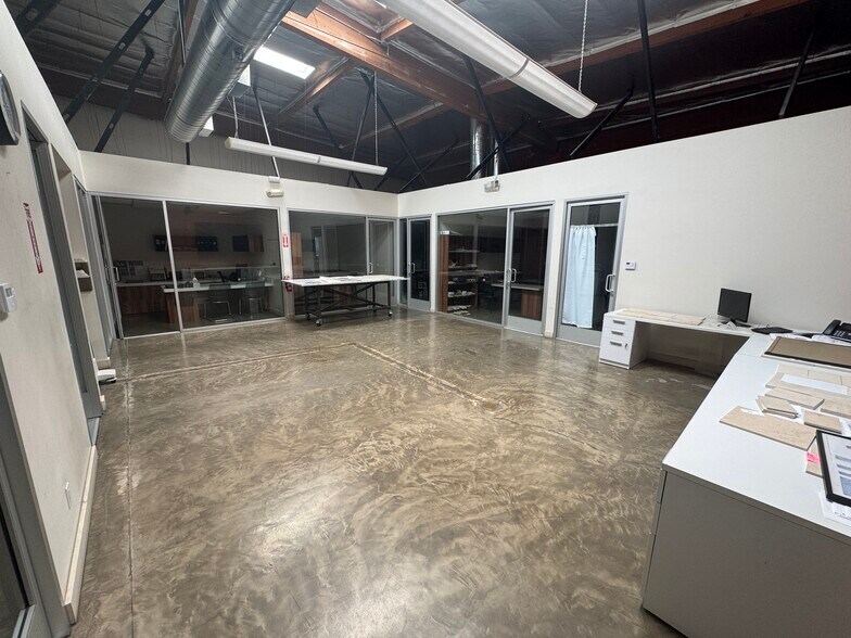 More Photos Of 8456 San Fernando Rd, Sun Valley Warehouse For Lease