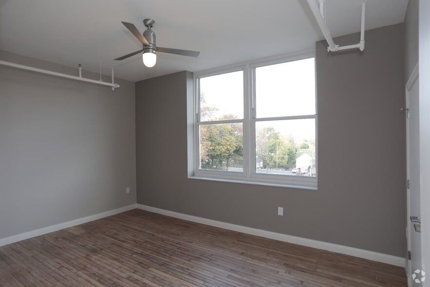 More Photos Of 2658 Scranton Rd, Cleveland Apartments For Lease