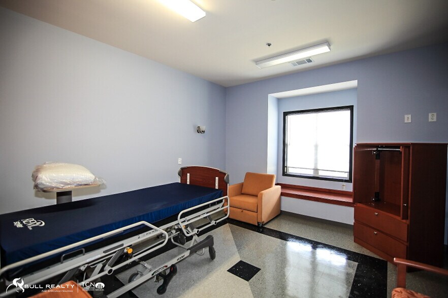 More Photos Of 22 Madras Pky, Newnan Healthcare For Lease