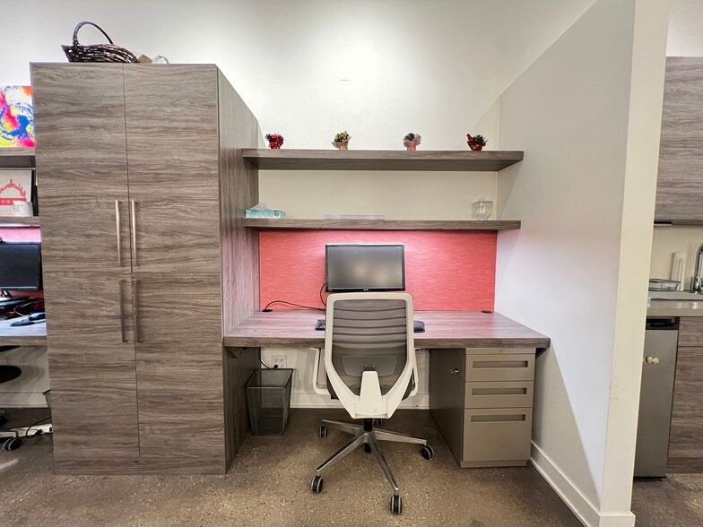 More Photos Of 1419 W Belmont Ave, Chicago Storefront Retail Residential For Sale