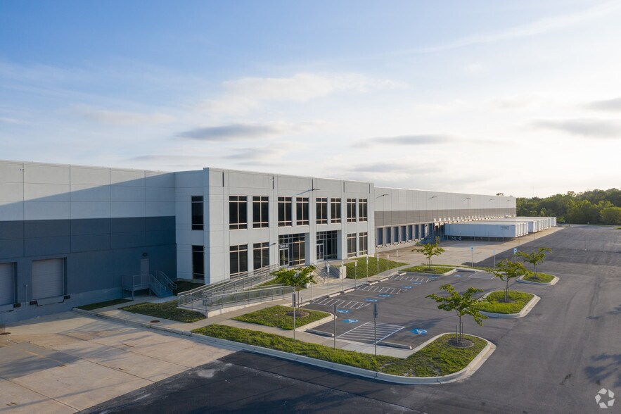 More Photos Of 7600 Assateague Dr, Jessup Warehouse For Lease