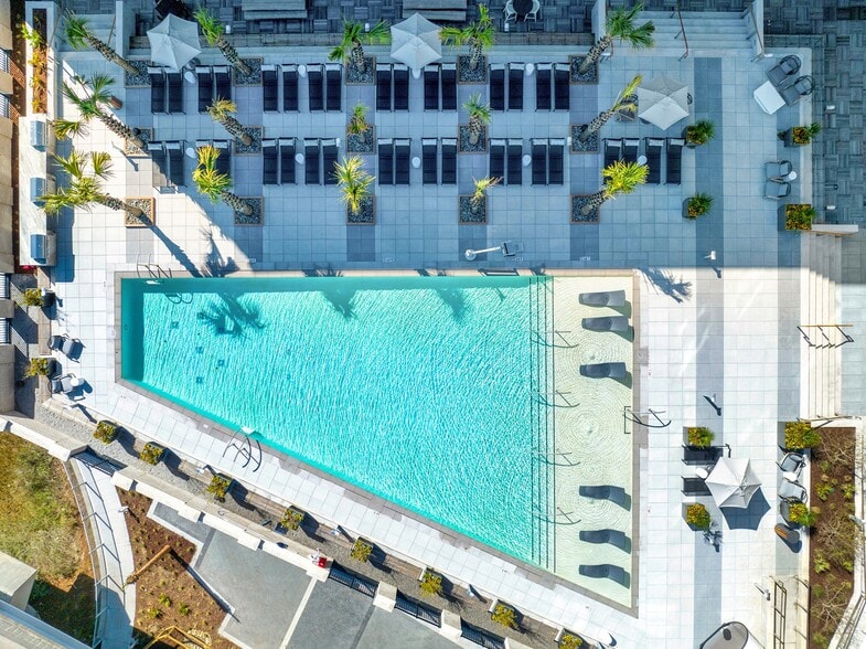 More Photos Of 838 Morrison Dr, Charleston Apartments For Lease