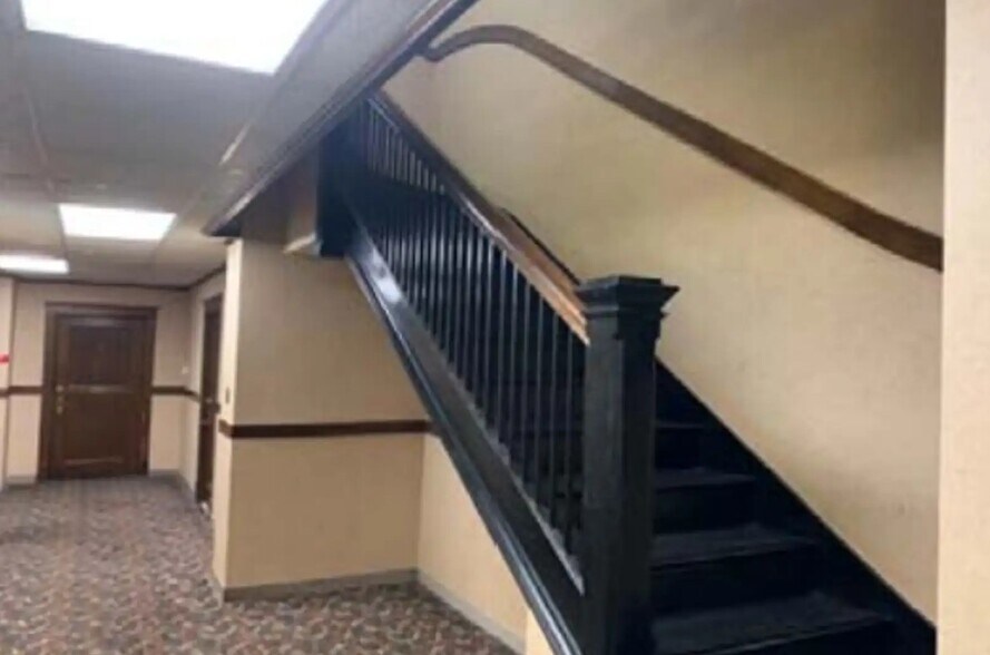 More Photos Of 343 3rd St, Baton Rouge Office For Lease