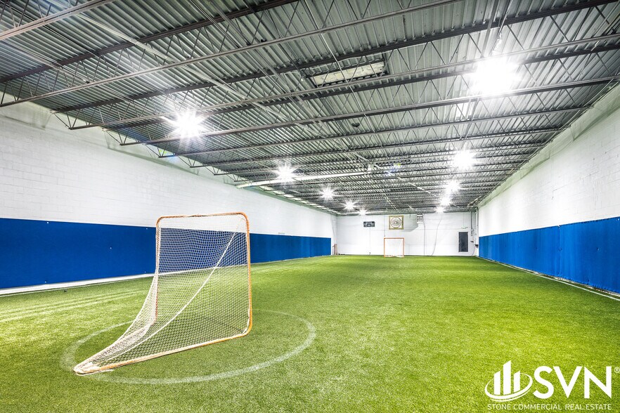 More Photos Of 821 Porter Pl, Lexington Warehouse For Lease