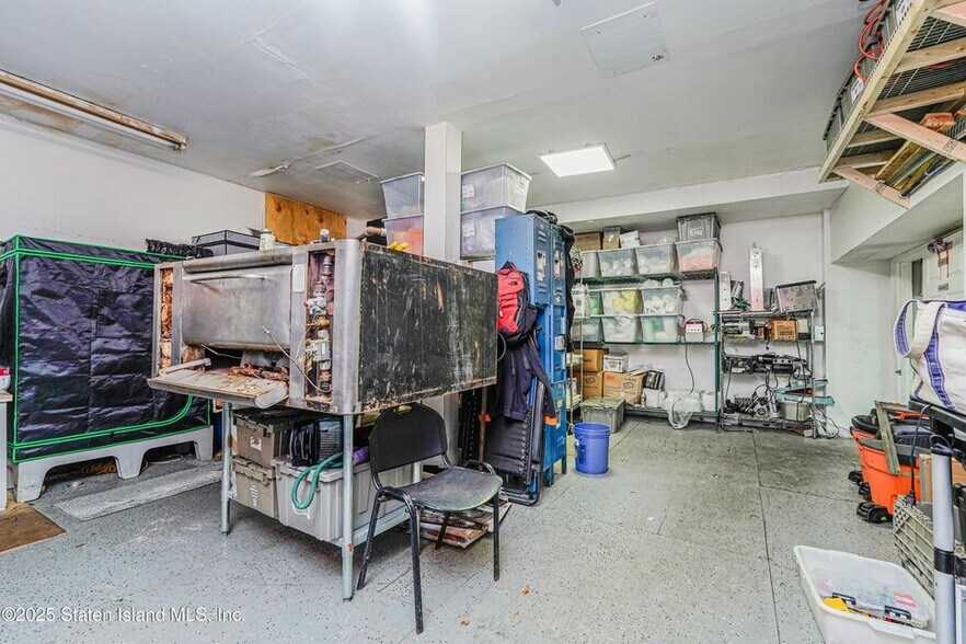 More Photos Of 587 Bay St, Staten Island Storefront Retail Residential For Sale