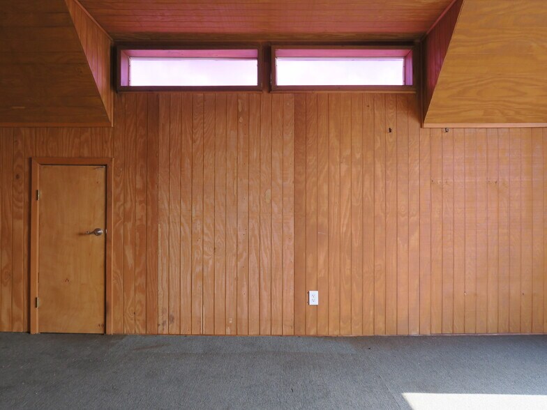 More Photos Of 5707 Schumacher Ln, Houston Auto Dealership For Lease