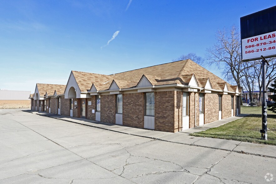 More Photos Of 1975 E Maple Rd, Troy Office For Lease