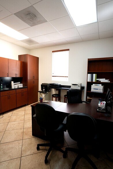 More Photos Of 5781-5797 NW 151st St, Miami Lakes Loft Creative Space For Sale