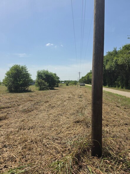 More Photos Of 630 County Road 452, Eddy Land For Sale