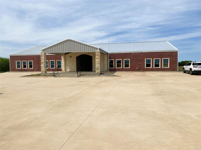 More Photos Of 475 Old Dorchester, Sherman Schools For Sale