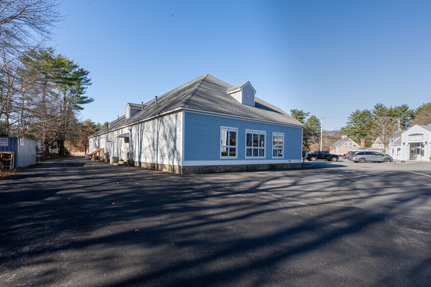 More Photos Of 105 Lafayette Rd, Hampton Falls Freestanding For Sale