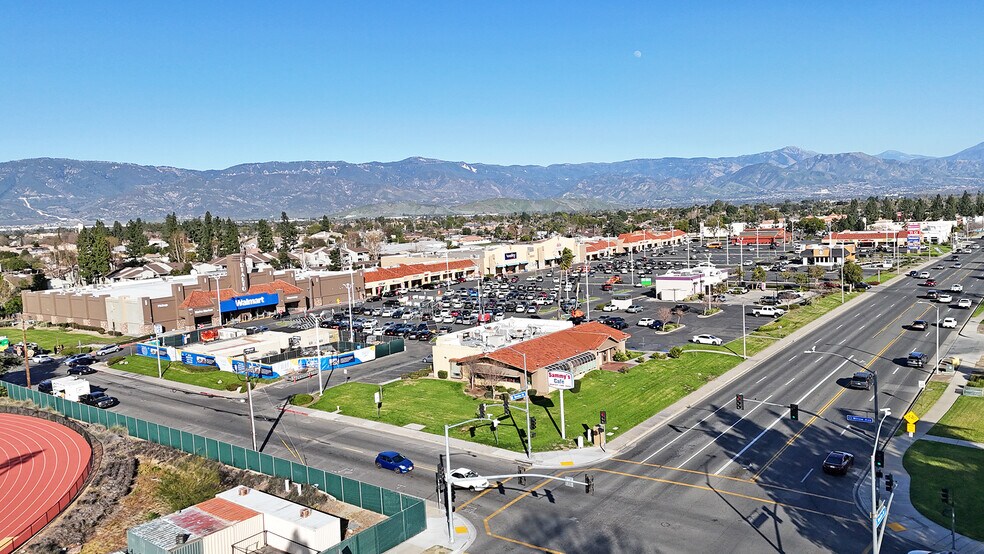 More Photos Of 128-300 W Base Line Rd, Rialto Unknown For Lease