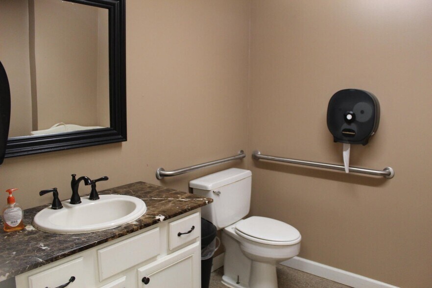 More Photos Of 511 E Main St, Saint Henry Freestanding For Sale