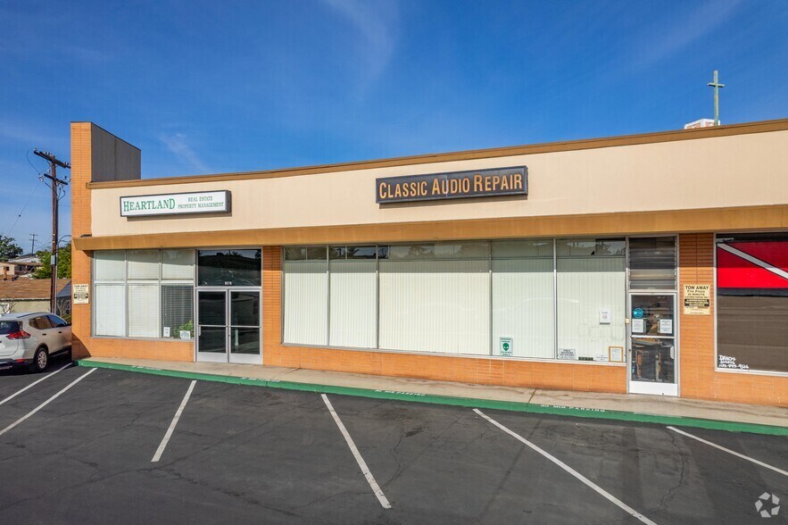 More Photos Of 8870-8878 La Mesa Blvd, La Mesa Storefront For Sale