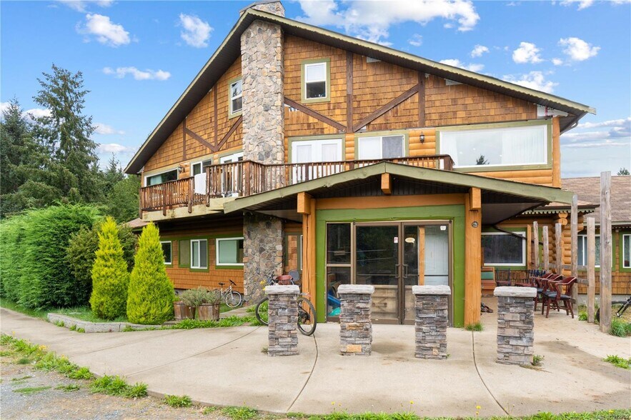 More Photos Of 1747 Nahmint Rd, Qualicum Beach Lodge Meeting Hall For Sale