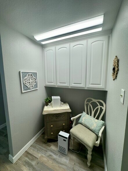 More Photos Of 932 E Highway 199, Springtown Office For Lease