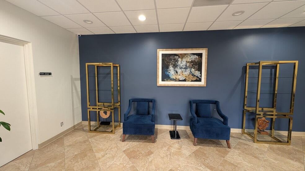 More Photos Of 970 S Village Oaks Dr, Covina Medical For Lease