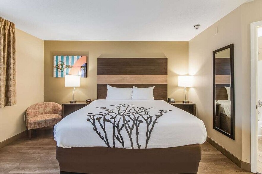 More Photos Of 3662 Victory Dr, Columbus Hotel For Sale