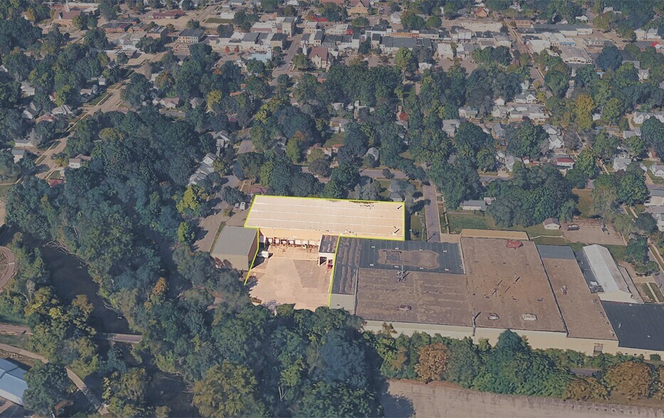 Primary Photo Of 409 E Cass St, Greenville Industrial For Lease