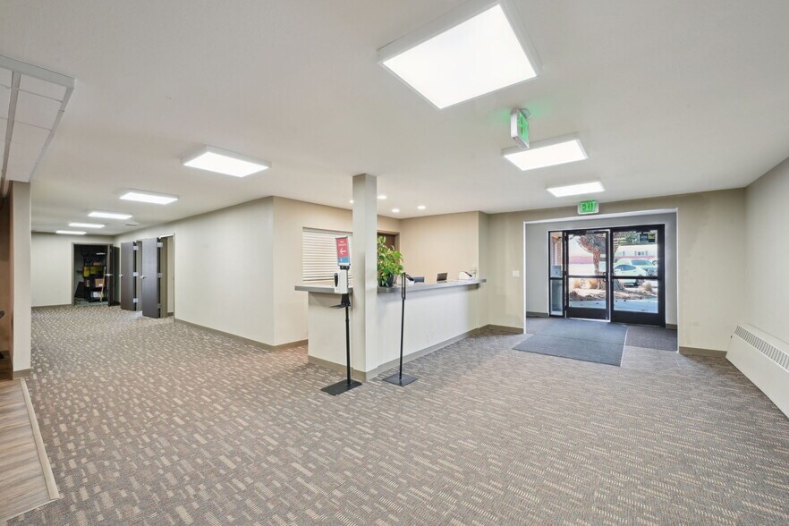 More Photos Of 6925 Carr St, Arvada Religious Facility For Lease