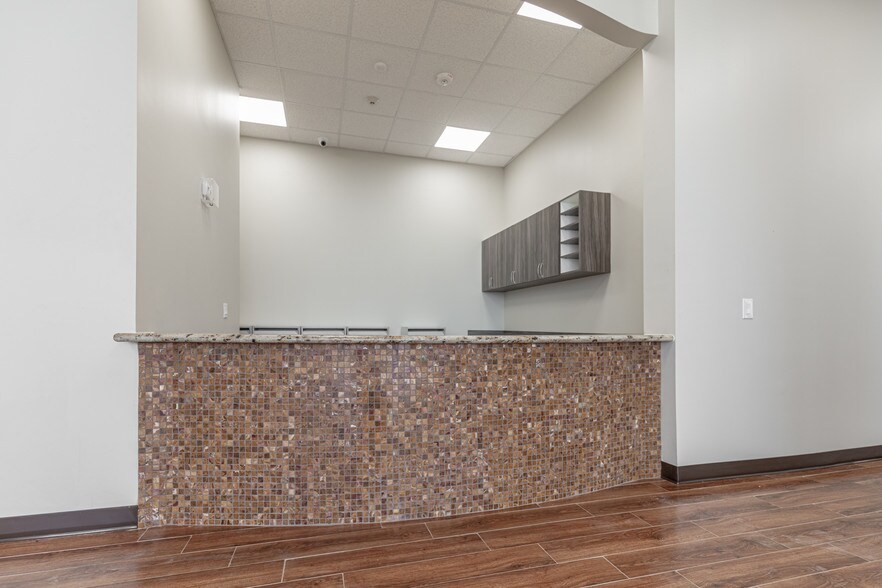 More Photos Of 16422 Stuebner Airline Rd, Spring Medical For Lease