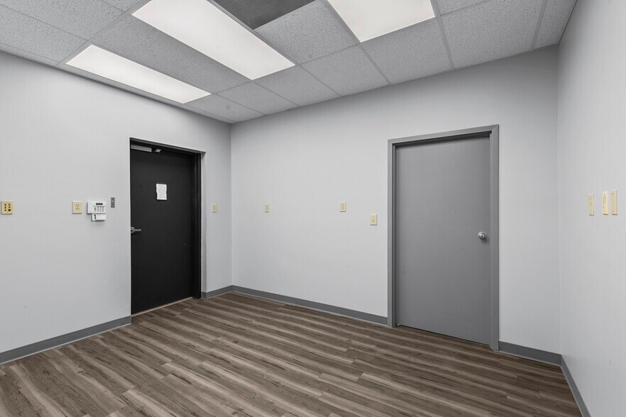 More Photos Of 125 Solleftea Dr, Madison Industrial For Lease