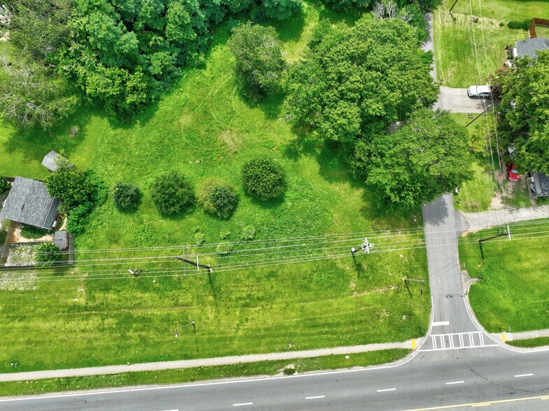 More Photos Of 1801-1803 Waldrep Cir, Marietta Land For Lease