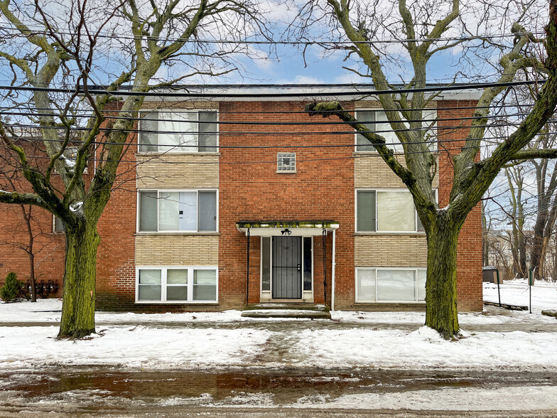 Primary Photo Of 153 E 110th St, Chicago Apartments For Sale