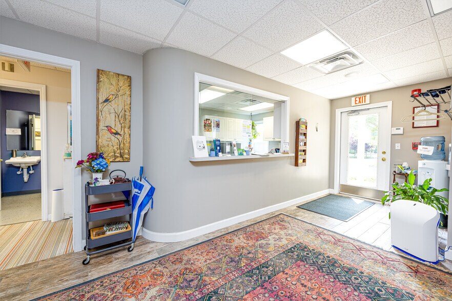 More Photos Of 5 Durham Rd, Guilford Medical For Sale