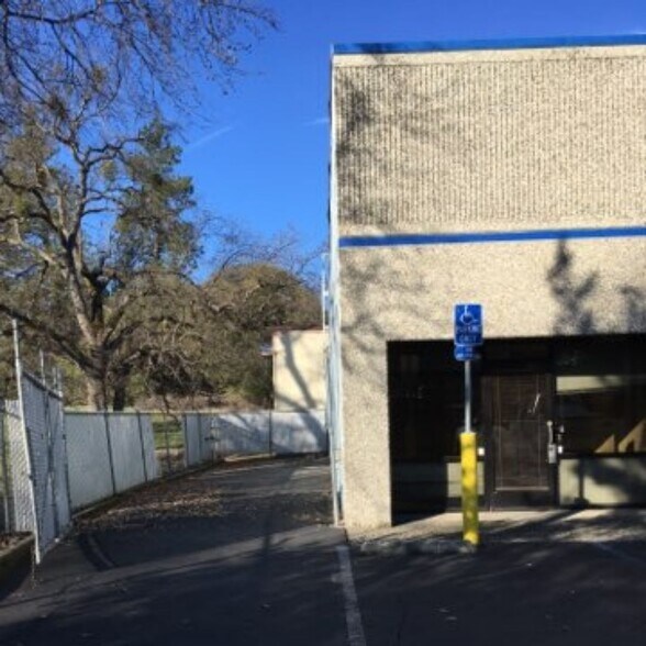 More Photos Of 6100 Enterprise Dr, Diamond Springs Light Distribution For Lease