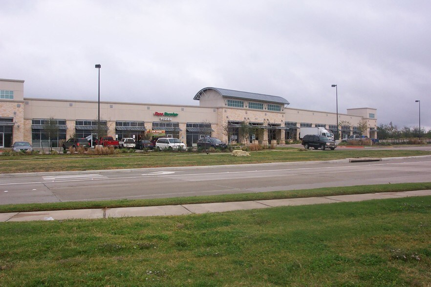 More Photos Of 642 Uptown Blvd, Cedar Hill Storefront Retail Office For Lease