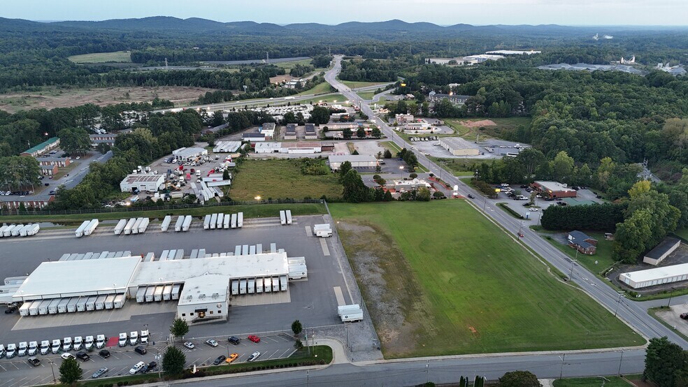 More Photos Of 710 York Rd, Kings Mountain Land For Sale