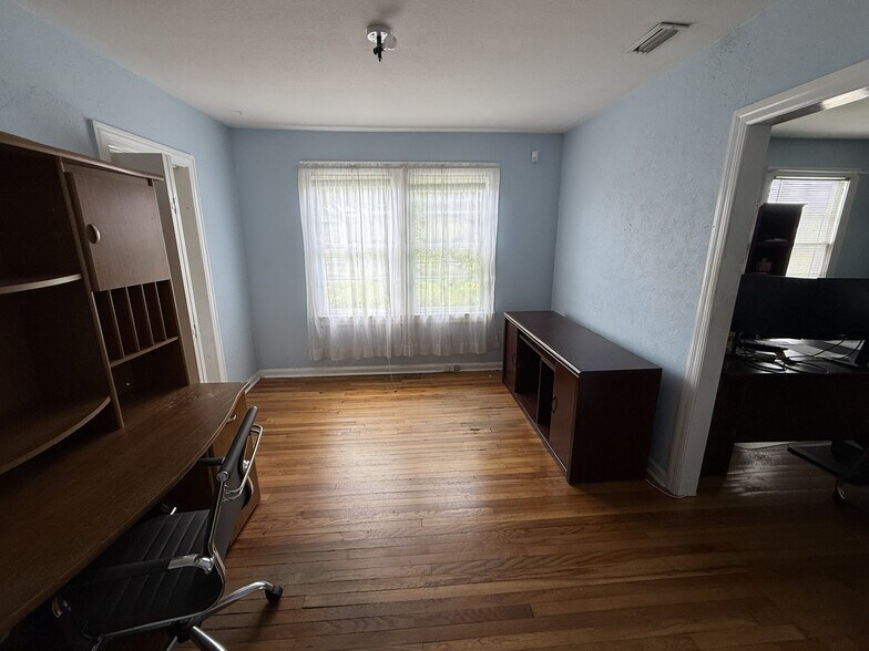 More Photos Of 1 Spencer St, Saint Augustine Office For Lease