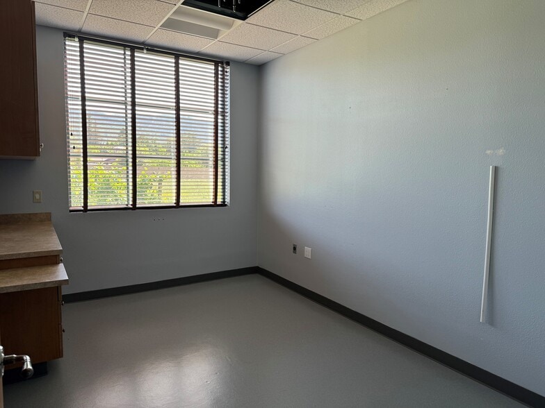 More Photos Of 807 St Helena Hwy, Saint Helena Office For Lease