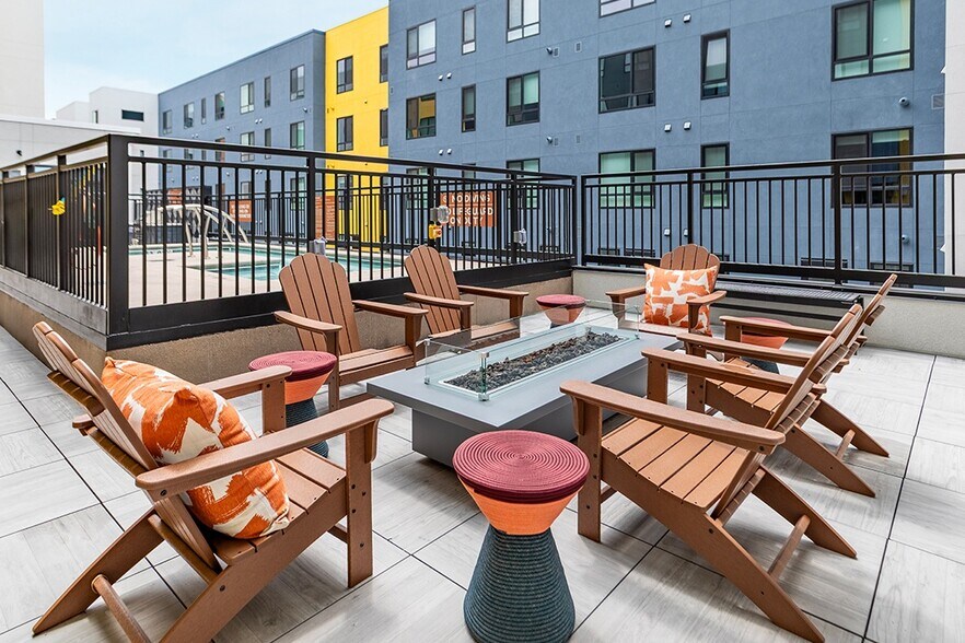 More Photos Of 1040 Santa Fe Dr, Denver Apartments For Lease