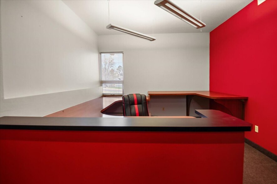 More Photos Of 2850 W Serendipity Cir, Colorado Springs Medical For Lease