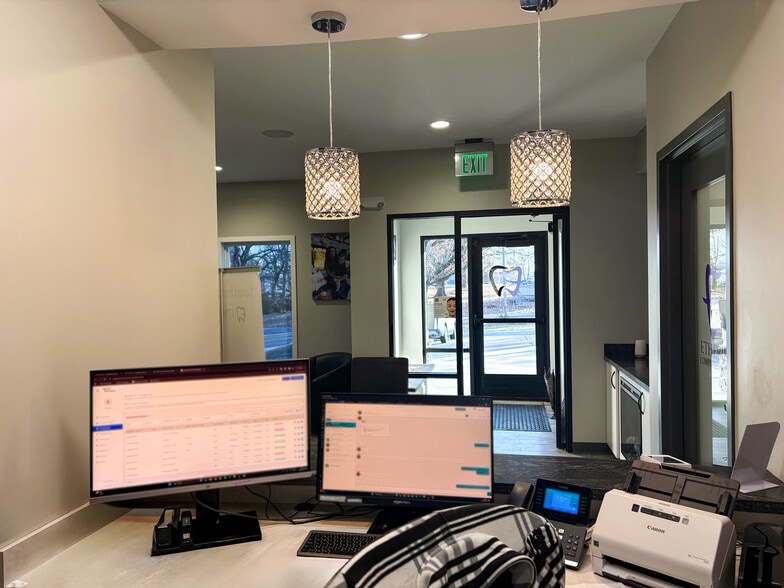 More Photos Of 10800 E 77th Ter, Raytown Medical For Sale