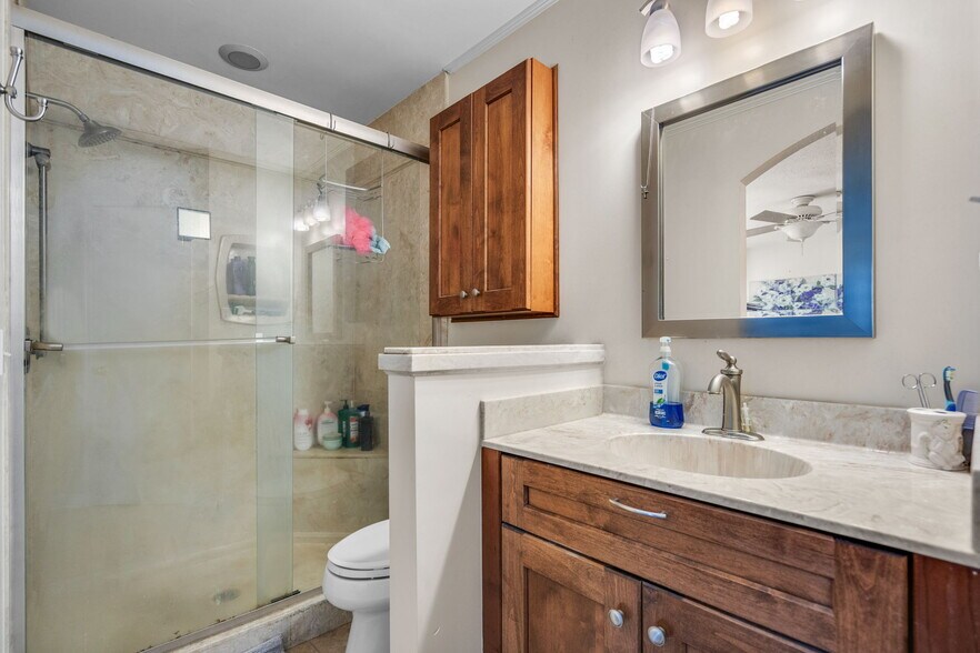 More Photos Of 695 Blue Jay Rd, Rincon General Retail For Sale