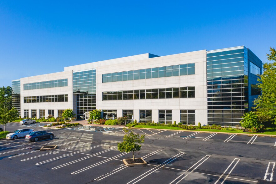 More Photos Of 700 Alexander Park, Princeton Office For Lease